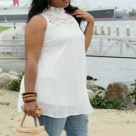 🎉lacey mock neck tunic🎉 - Picture 3 of 3